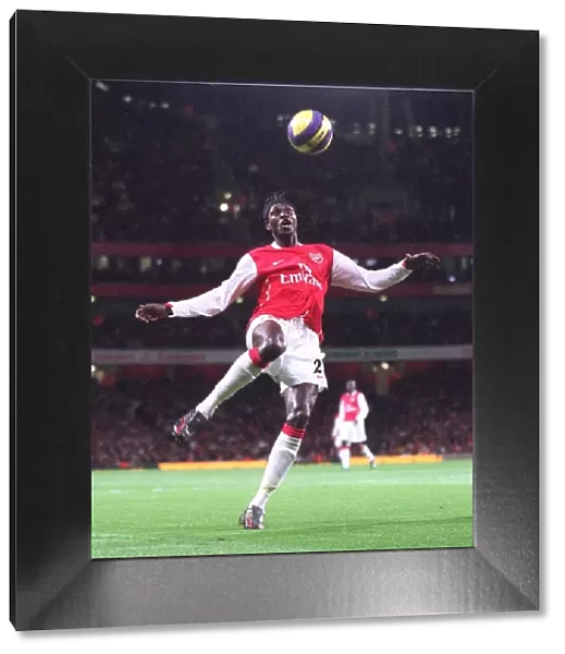 Emmanuel Adebayor's Game-Winning Goal: Arsenal 2-1 Manchester United, FA Premiership, Emirates Stadium (2007)