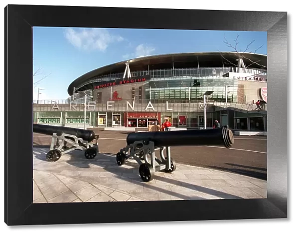 Arsenal's Victory: The Canon at Emirates Stadium - Arsenal 2:1 Manchester United, FA Premiership (2007)