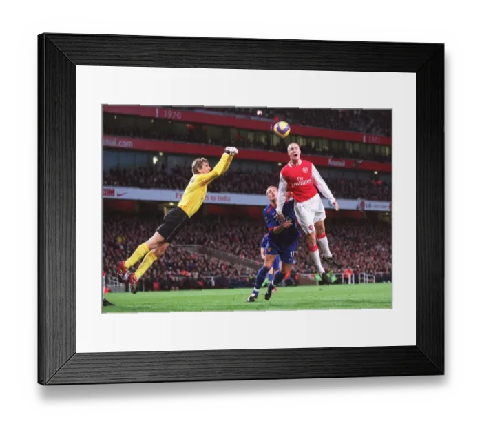 Framed Print : Philippe Senderos (Arsenal) Edwin van der Sar and Nemanja Vidic (Man Utd) Framed Print : Philippe Senderos (Arsenal) Edwin van der Sar and Nemanja Vidic (Man Utd)