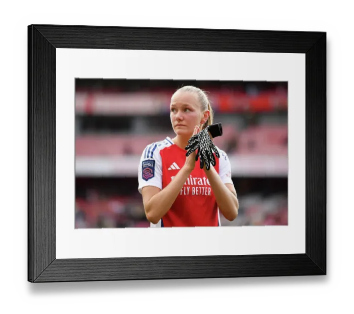 Framed Print : Arsenal v Chelsea - Barclays Women's Super League