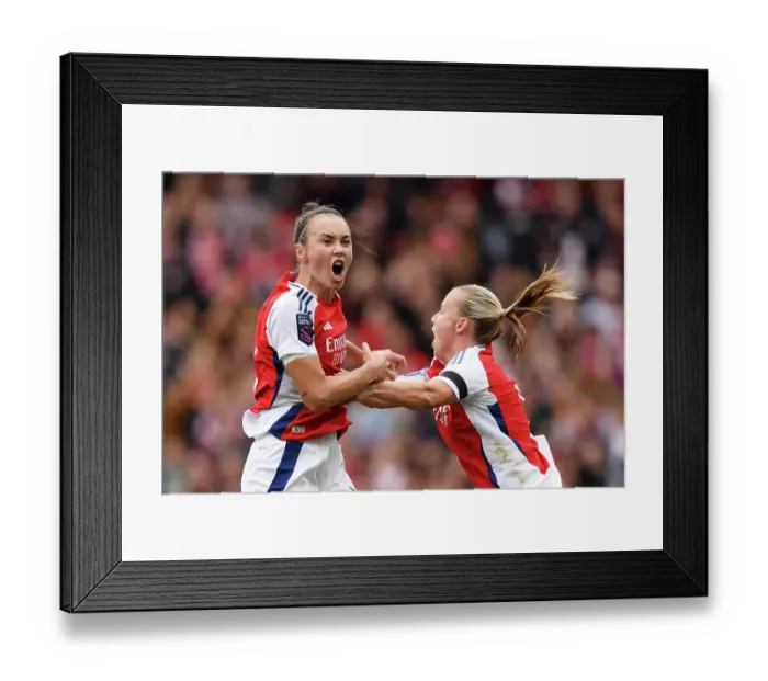 Framed Print : Arsenal v Chelsea - Barclays Women's Super League