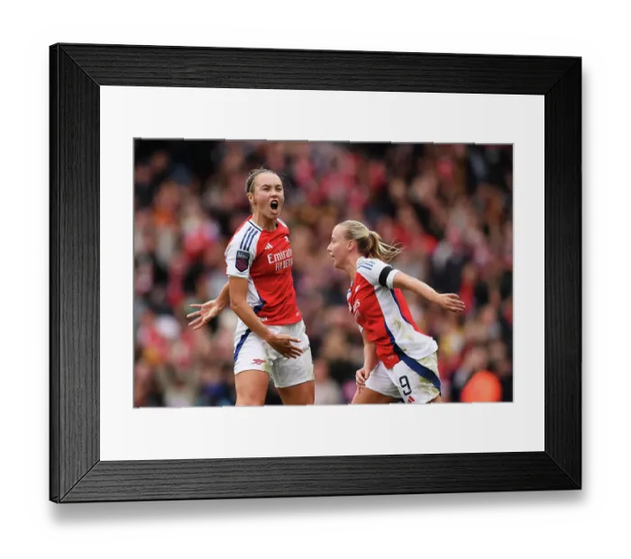Framed Print : Arsenal v Chelsea - Barclays Women's Super League Framed Print : Arsenal v Chelsea - Barclays Women's Super League