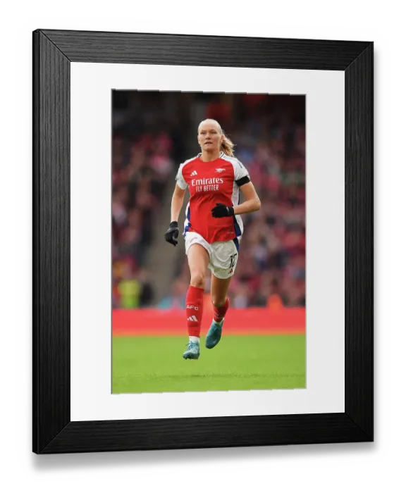 Framed Print : Arsenal v Chelsea - Barclays Women's Super League