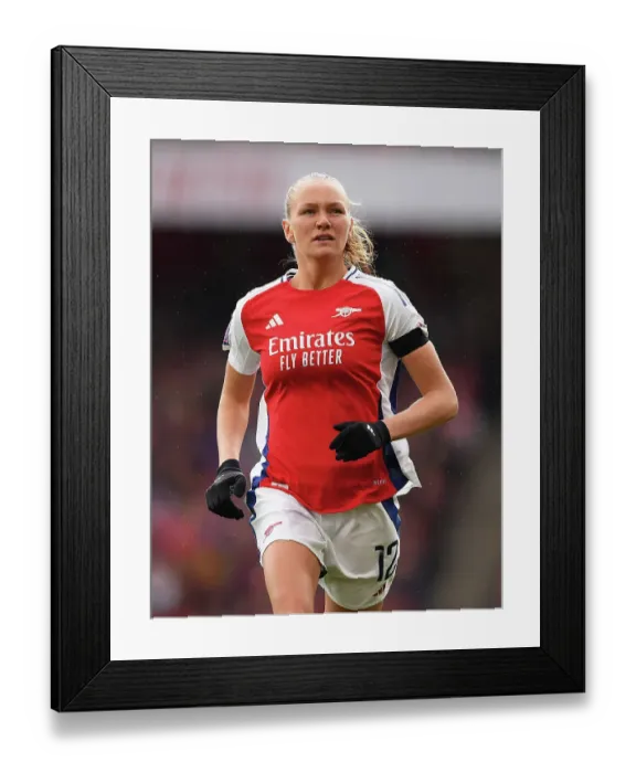 Framed Print : Arsenal v Chelsea - Barclays Women's Super League