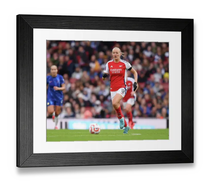 Framed Print : Arsenal v Chelsea - Barclays Women's Super League