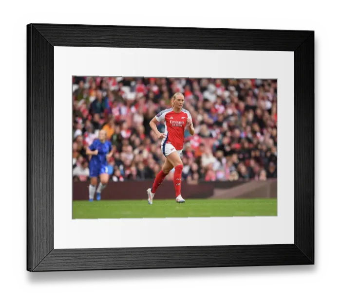 Framed Print : Arsenal v Chelsea - Barclays Women's Super League
