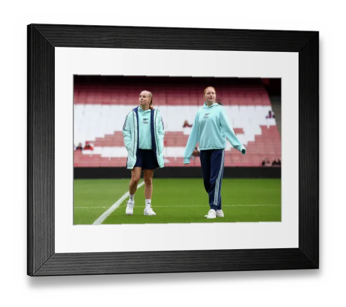Framed Print : Arsenal v Chelsea - Barclays Women's Super League