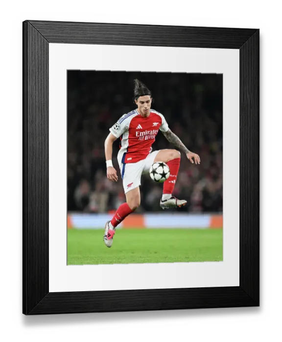 Framed Print : Arsenal FC v FC Shakhtar Donetsk - UEFA Champions League 2024 / 25 League Phase MD3