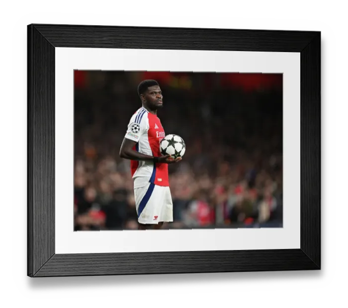Framed Print : Arsenal FC v FC Shakhtar Donetsk - UEFA Champions League 2024 / 25 League Phase MD3 Framed Print : Arsenal FC v FC Shakhtar Donetsk - UEFA Champions League 2024 / 25 League Phase MD3