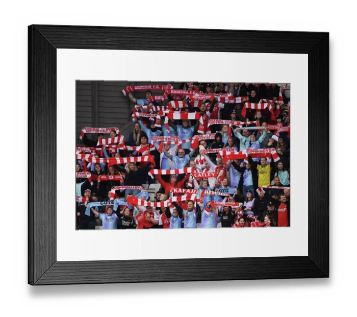 Framed Print : Manchester United v Arsenal - Barclays Women's Super League Framed Print : Manchester United v Arsenal - Barclays Women's Super League