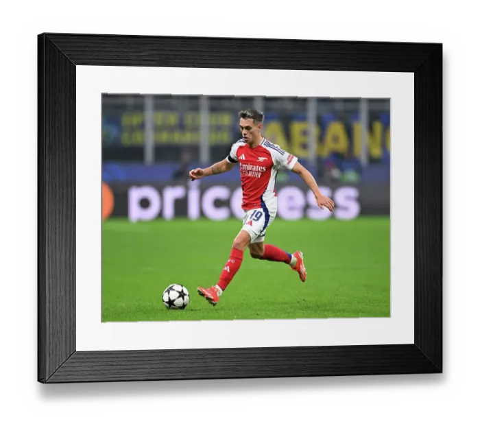 Framed Print : FC Internazionale Milano v Arsenal FC - UEFA Champions League 2024 / 25 League Phase MD4 Framed Print : FC Internazionale Milano v Arsenal FC - UEFA Champions League 2024 / 25 League Phase MD4