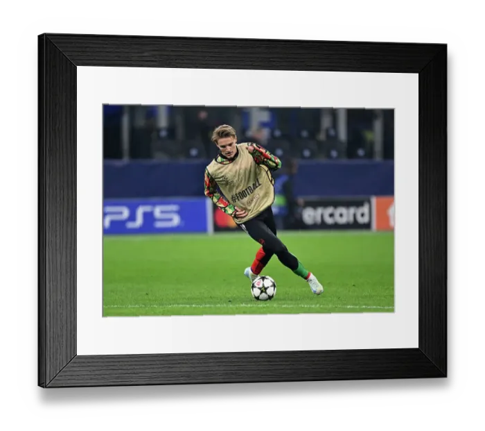 Framed Print : FC Internazionale Milano v Arsenal FC - UEFA Champions League 2024 / 25 League Phase MD4