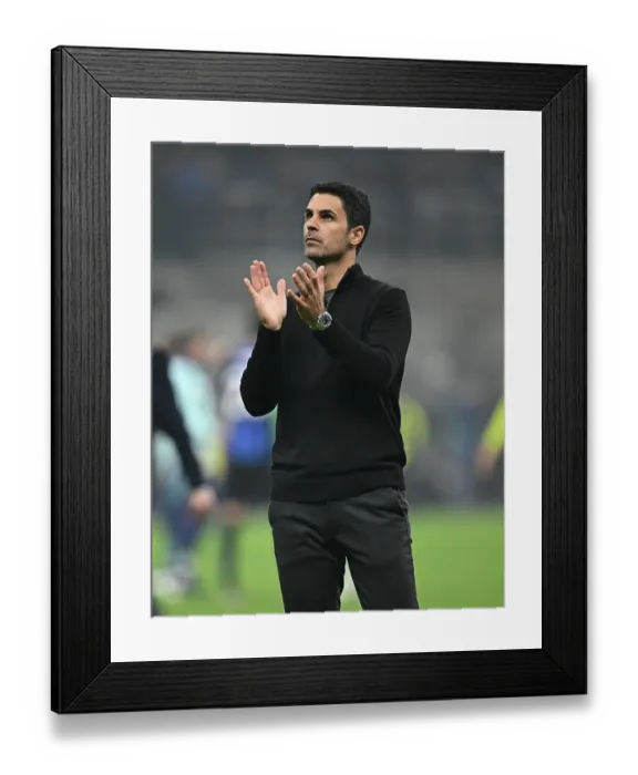 Framed Print : FC Internazionale Milano v Arsenal FC - UEFA Champions League 2024 / 25 League Phase MD4