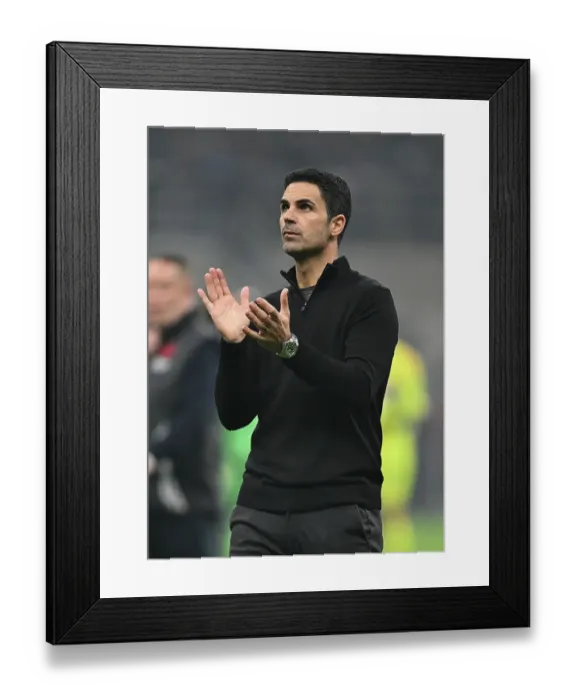 Framed Print : FC Internazionale Milano v Arsenal FC - UEFA Champions League 2024 / 25 League Phase MD4