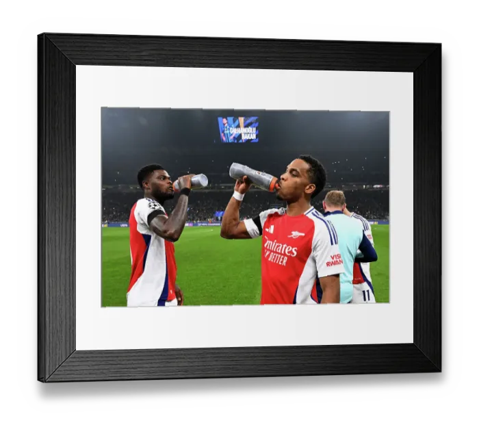 Framed Print : FC Internazionale Milano v Arsenal FC - UEFA Champions League 2024 / 25 League Phase MD4