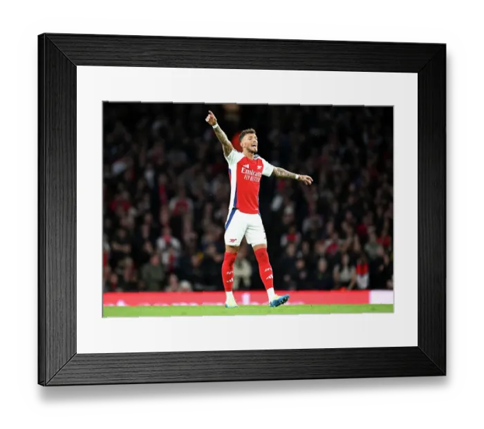 Framed Print : Arsenal FC v Liverpool FC - Premier League Framed Print : Arsenal FC v Liverpool FC - Premier League