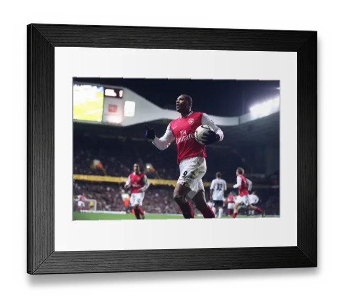 Framed Print : Julio Baptista celebrates scoring Arsenals 2nd goal