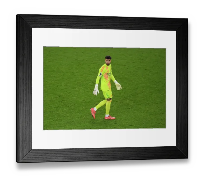 Framed Print : Arsenal FC v Liverpool FC - Premier League