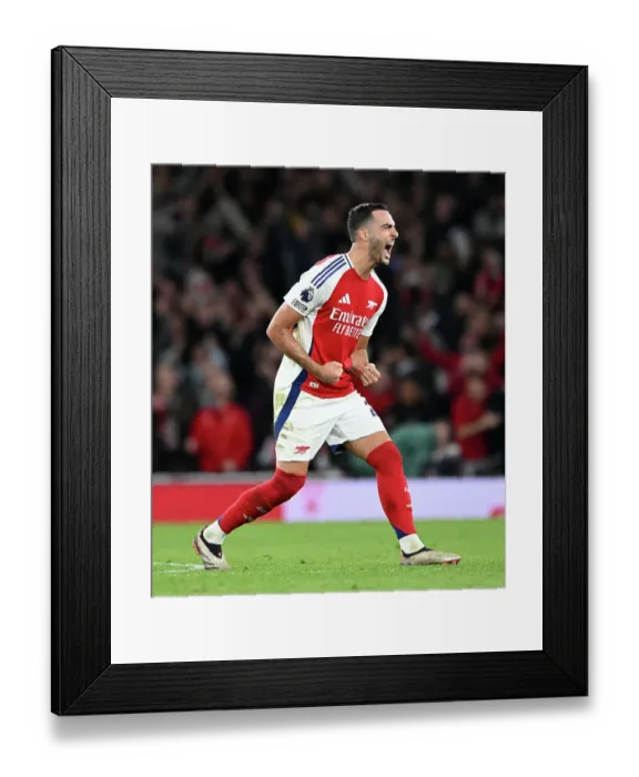 Framed Print : Arsenal FC v Liverpool FC - Premier League