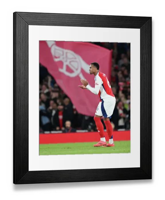 Framed Print : Arsenal FC v Liverpool FC - Premier League Framed Print : Arsenal FC v Liverpool FC - Premier League