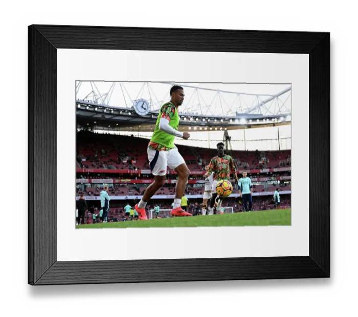 Framed Print : Arsenal FC v Liverpool FC - Premier League