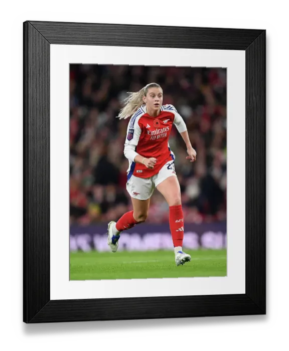Framed Print : Arsenal v Brighton & Hove Albion - Barclays Women's Super League Arsenal v Brighton & Hove Albion - Barclays Women's Super League Framed Print : Arsenal v Brighton & Hove Albion - Barclays Women's Super League Arsenal v Brighton & Hove Albion - Barclays Women's Super League