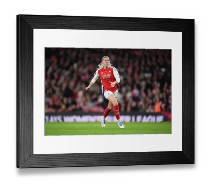 Framed Print : Arsenal v Brighton & Hove Albion - Barclays Women's Super League Arsenal v Brighton & Hove Albion - Barclays Women's Super League Framed Print : Arsenal v Brighton & Hove Albion - Barclays Women's Super League Arsenal v Brighton & Hove Albion - Barclays Women's Super League