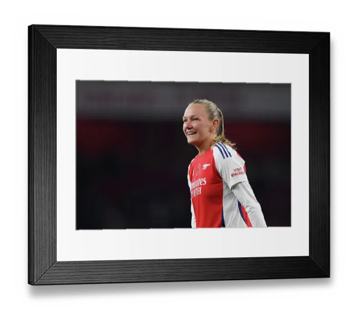Framed Print : Arsenal v Brighton & Hove Albion - Barclays Women's Super League Arsenal v Brighton & Hove Albion - Barclays Women's Super League