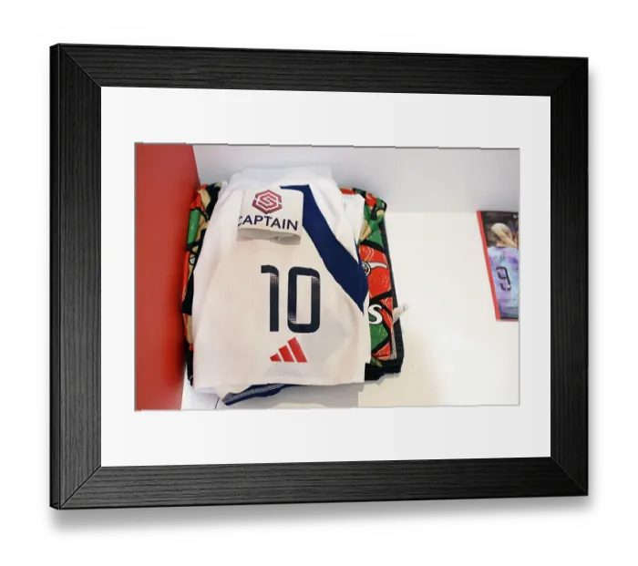 Framed Print : Arsenal v Brighton & Hove Albion - Barclays Women's Super League Arsenal v Brighton & Hove Albion - Barclays Women's Super League Framed Print : Arsenal v Brighton & Hove Albion - Barclays Women's Super League Arsenal v Brighton & Hove Albion - Barclays Women's Super League