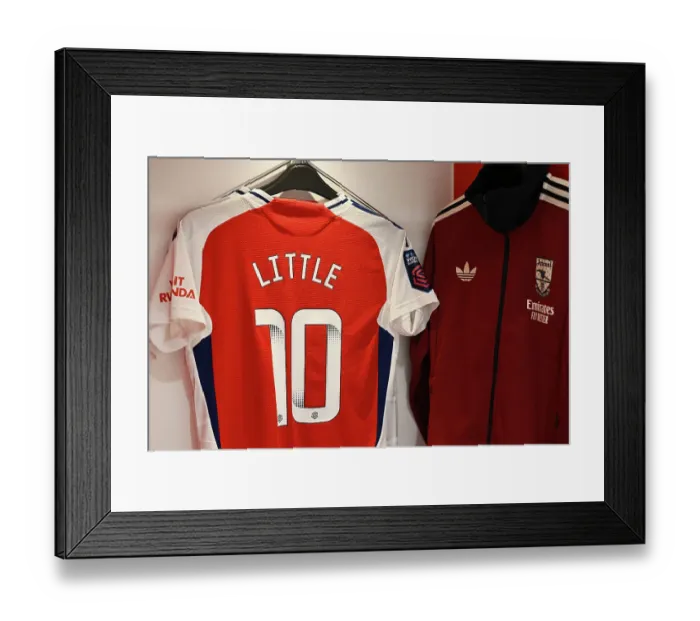 Framed Print : Arsenal v Brighton & Hove Albion - Barclays Women's Super League Arsenal v Brighton & Hove Albion - Barclays Women's Super League
