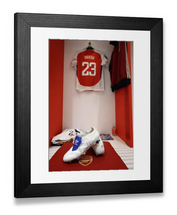 Framed Print : Arsenal v Brighton & Hove Albion - Barclays Women's Super League Arsenal v Brighton & Hove Albion - Barclays Women's Super League