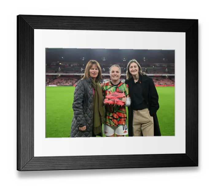 Framed Print : Arsenal v Brighton & Hove Albion - Barclays Women's Super League Arsenal v Brighton & Hove Albion - Barclays Women's Super League