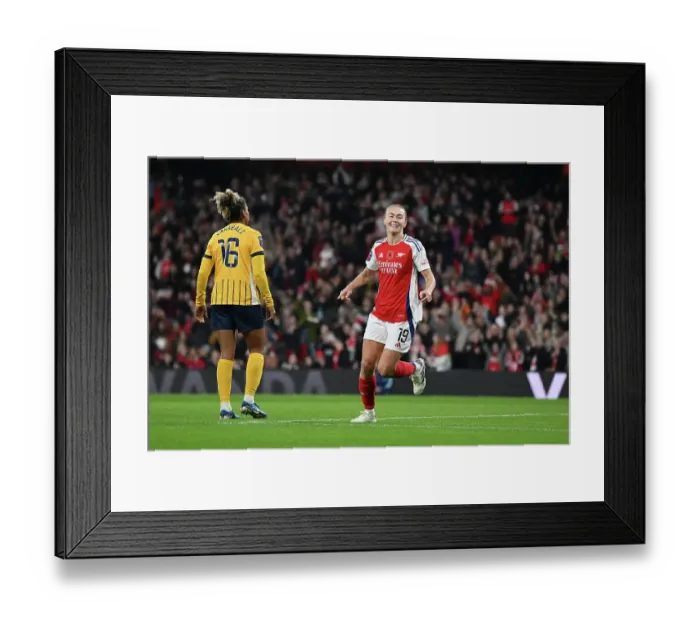 Framed Print : Arsenal v Brighton & Hove Albion - Barclays Women's Super League Arsenal v Brighton & Hove Albion - Barclays Women's Super League Framed Print : Arsenal v Brighton & Hove Albion - Barclays Women's Super League Arsenal v Brighton & Hove Albion - Barclays Women's Super League