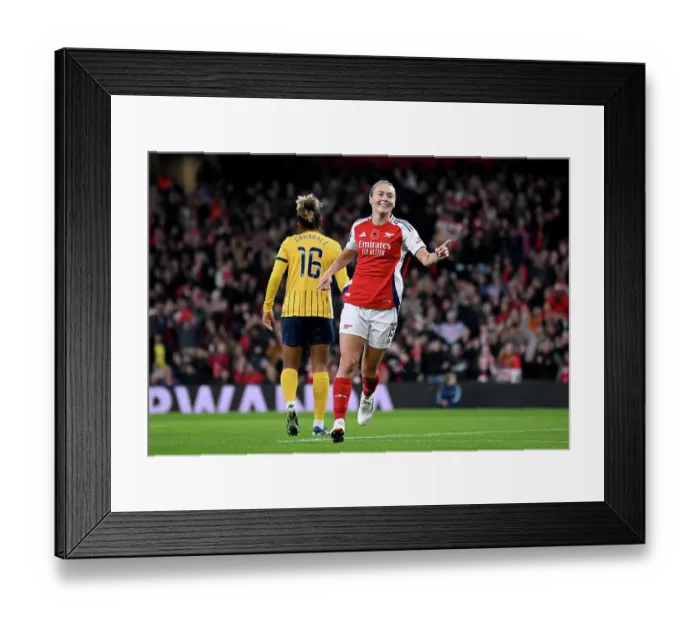 Framed Print : Arsenal v Brighton & Hove Albion - Barclays Women's Super League Arsenal v Brighton & Hove Albion - Barclays Women's Super League Framed Print : Arsenal v Brighton & Hove Albion - Barclays Women's Super League Arsenal v Brighton & Hove Albion - Barclays Women's Super League