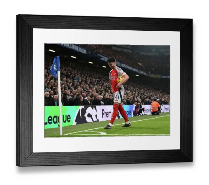 Framed Print : Chelsea FC v Arsenal FC - Premier League