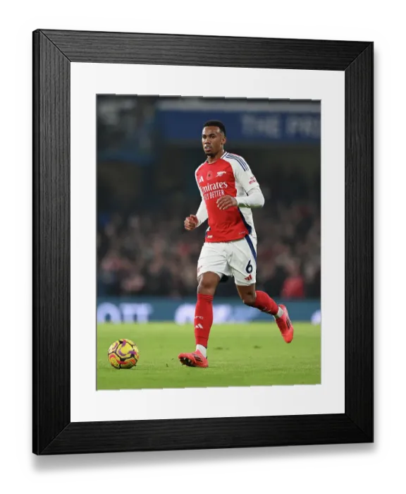 Framed Print : Chelsea FC v Arsenal FC - Premier League