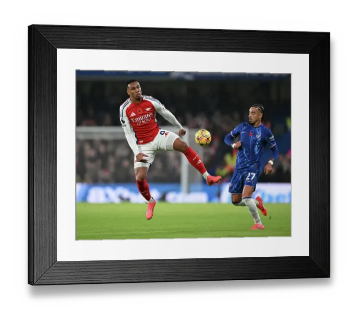 Framed Print : Chelsea FC v Arsenal FC - Premier League