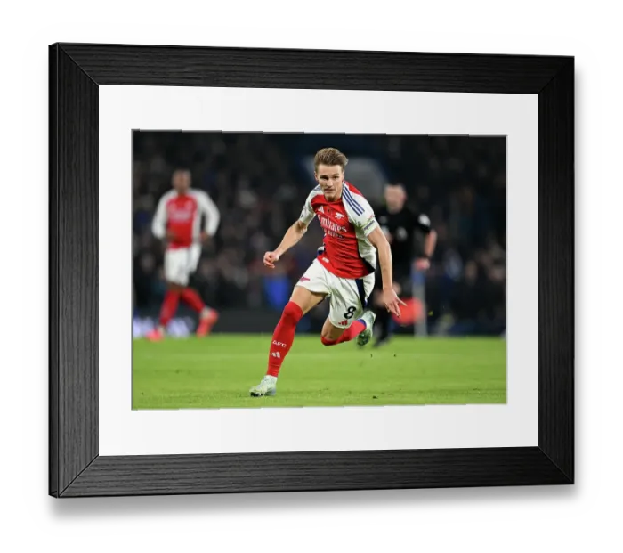 Framed Print : Chelsea FC v Arsenal FC - Premier League