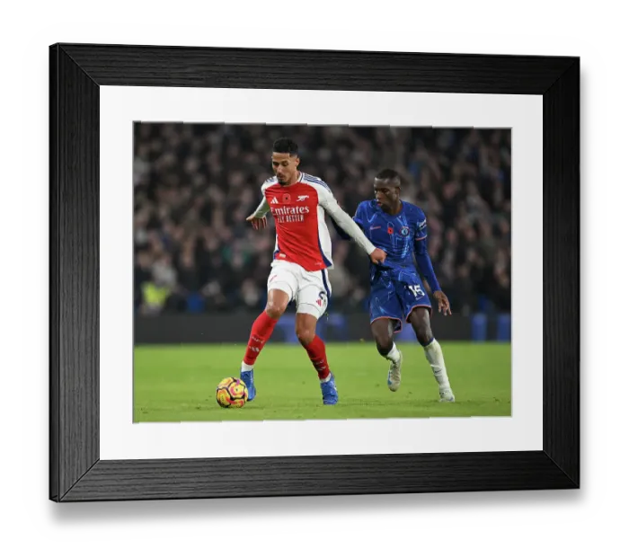 Framed Print : Chelsea FC v Arsenal FC - Premier League