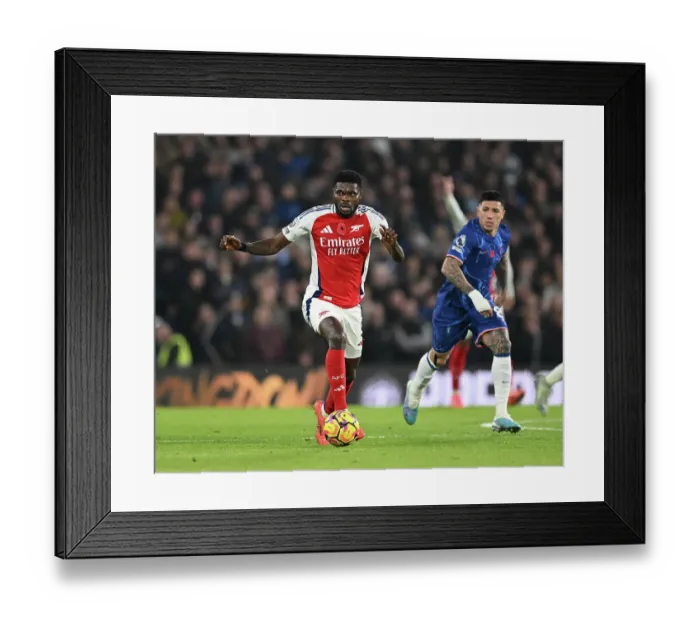 Framed Print : Chelsea FC v Arsenal FC - Premier League Framed Print : Chelsea FC v Arsenal FC - Premier League
