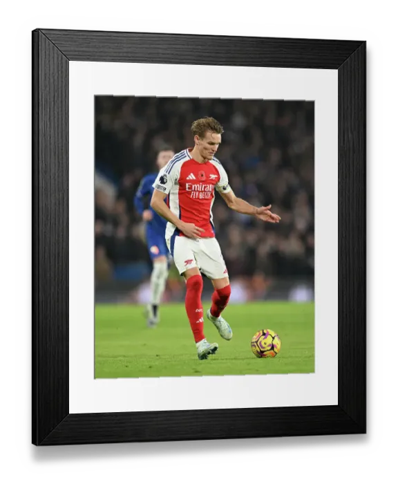 Framed Print : Chelsea FC v Arsenal FC - Premier League