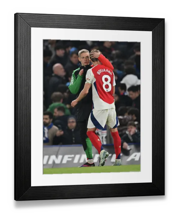 Framed Print : Chelsea FC v Arsenal FC - Premier League