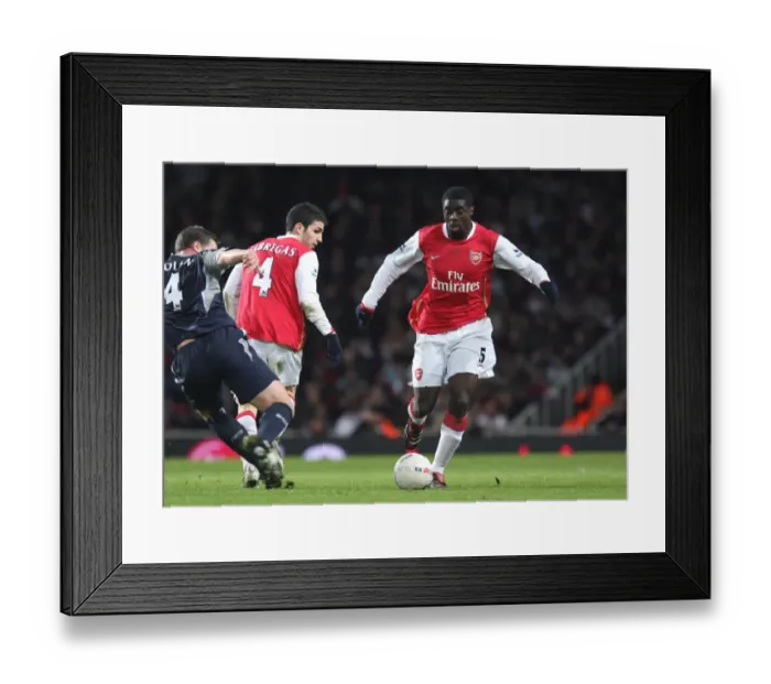 Framed Print : Kolo Toure and Cesc Fabregas (Arsenal) Kevin Nolan (Bolton)