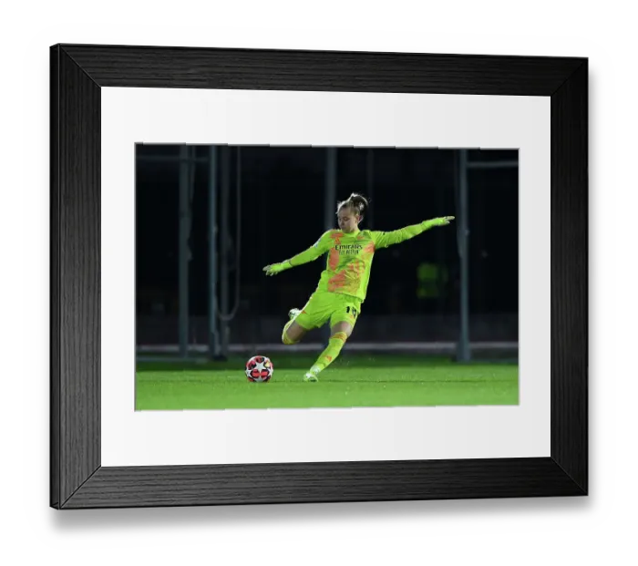 Framed Print : Juventus FC v Arsenal FC - UEFA Women's Champions League 2024 / 25 Group Stage MD3