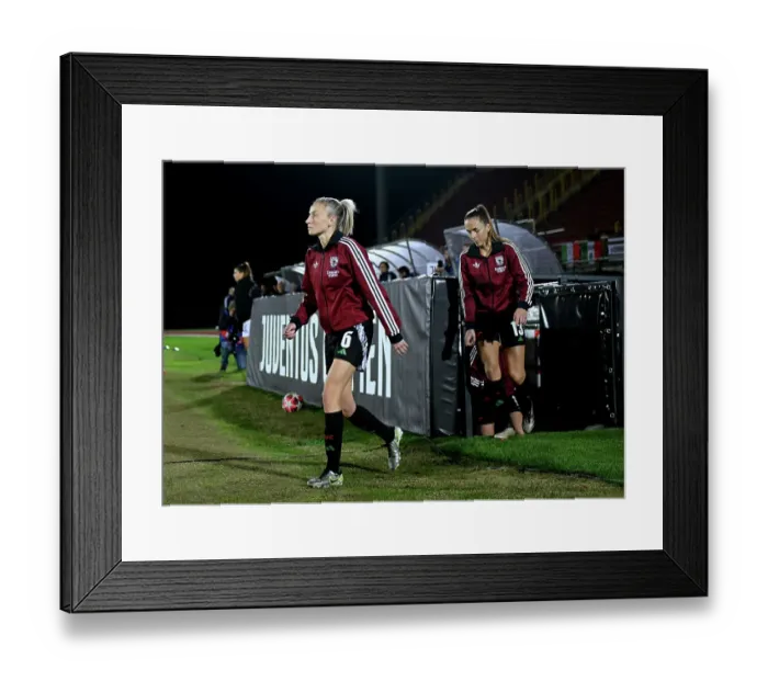 Framed Print : Juventus FC v Arsenal FC - UEFA Women's Champions League 2024 / 25 Group Stage MD3 Framed Print : Juventus FC v Arsenal FC - UEFA Women's Champions League 2024 / 25 Group Stage MD3