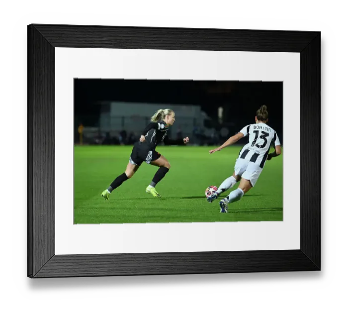 Framed Print : Juventus FC v Arsenal FC - UEFA Women's Champions League 2024 / 25 Group Stage MD3 Framed Print : Juventus FC v Arsenal FC - UEFA Women's Champions League 2024 / 25 Group Stage MD3