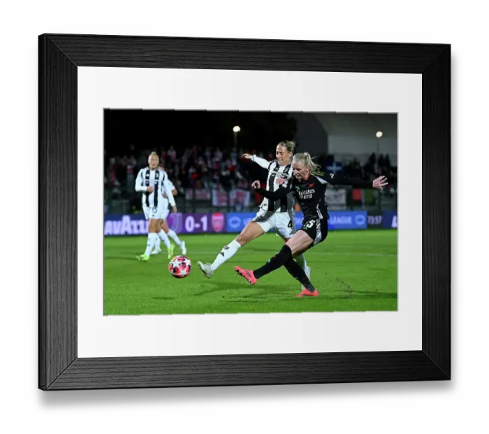 Framed Print : Juventus FC v Arsenal FC - UEFA Women's Champions League 2024 / 25 Group Stage MD3 Framed Print : Juventus FC v Arsenal FC - UEFA Women's Champions League 2024 / 25 Group Stage MD3