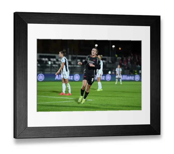 Framed Print : Juventus FC v Arsenal FC - UEFA Women's Champions League 2024 / 25 Group Stage MD3