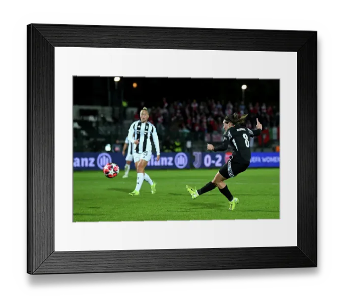 Framed Print : Juventus FC v Arsenal FC - UEFA Women's Champions League 2024 / 25 Group Stage MD3