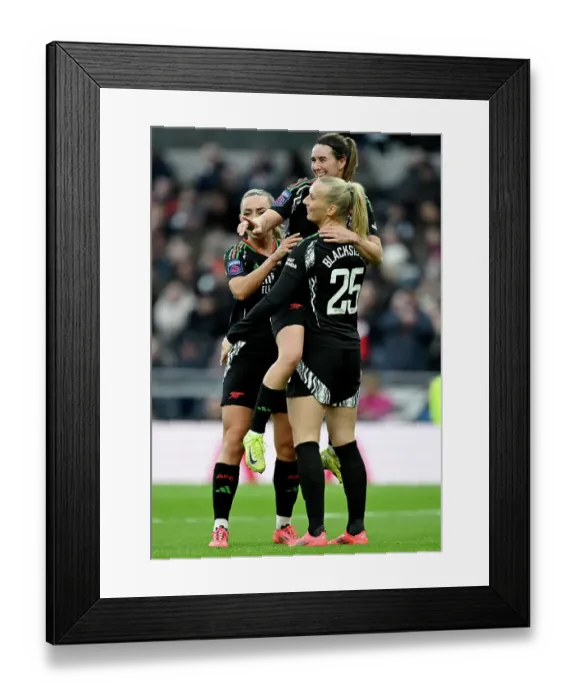 Framed Print : Tottenham Hotspur v Arsenal - Barclays Women's Super League